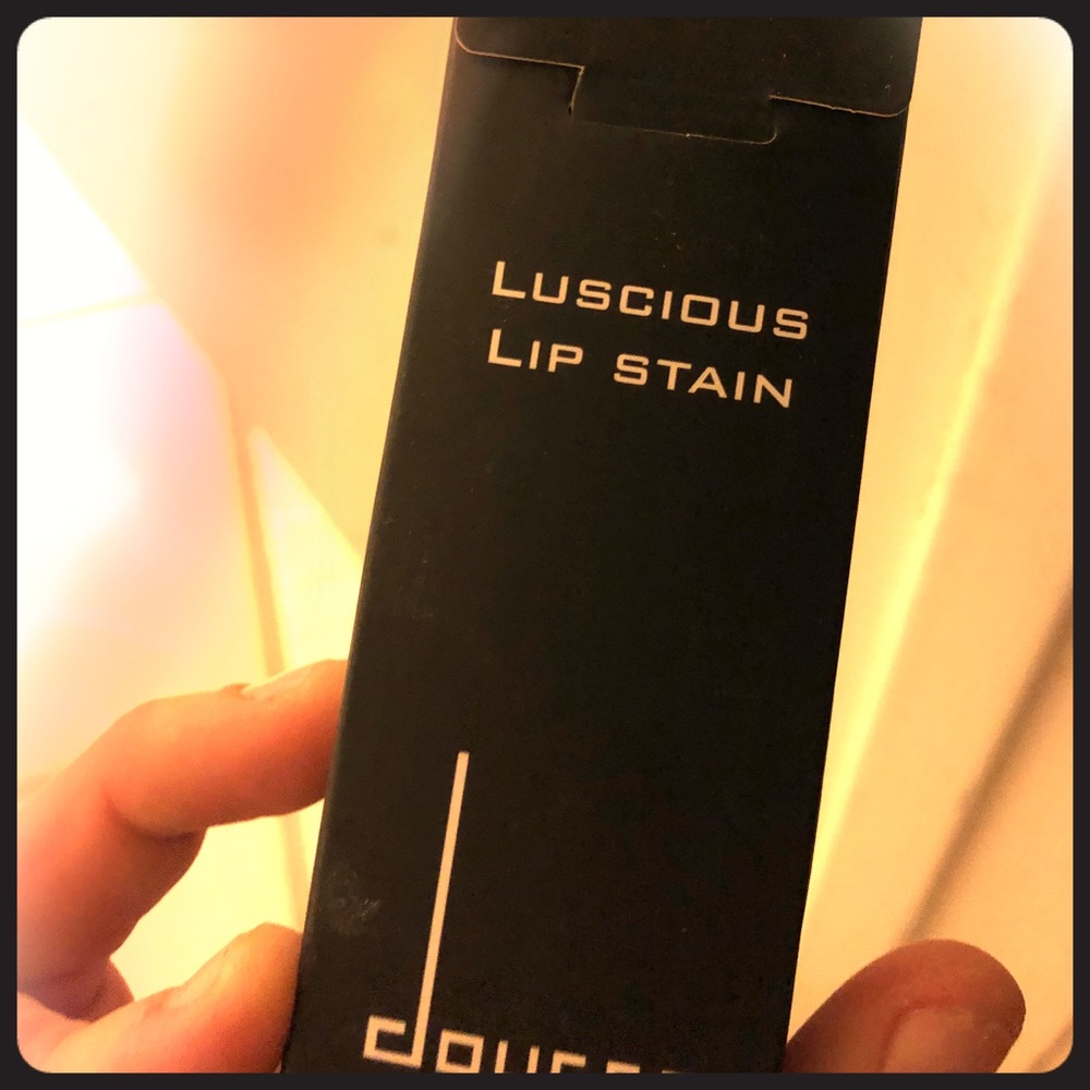 Brand New- Multiple Color Options Doucce Lip Stain